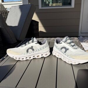 CloudTec Mens Shoes - White and Gray